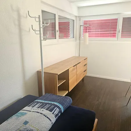 Ganzes Parterre Claudia דירה *